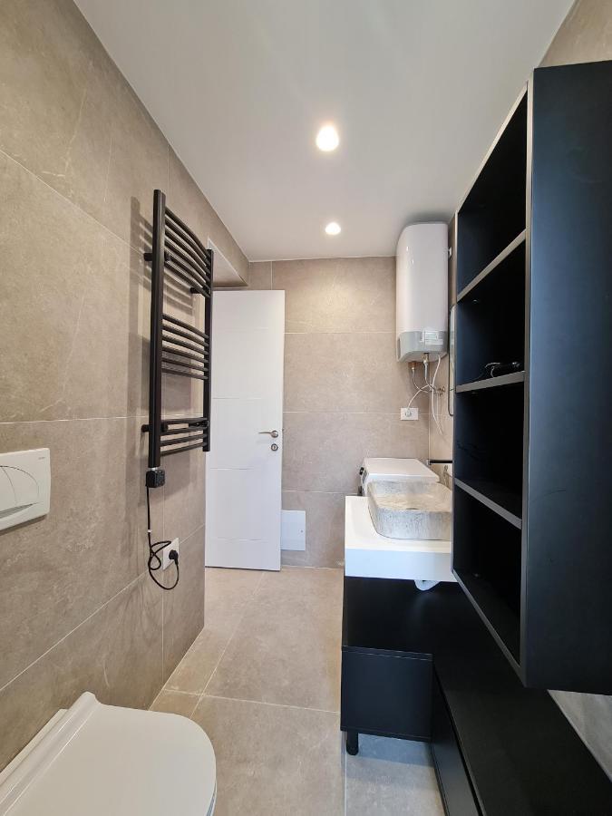 Adore - Modern Studio Tirana Exterior photo